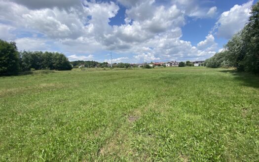 Grunt inwestycyjny przy Galerii w Kępnie