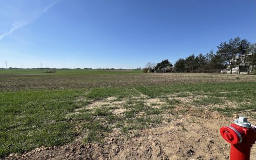 Urocze działki budowlane w Chojęcinie – media